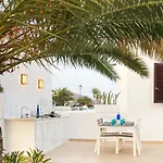 Semesterbostad Lovely Casa Felicidad, Swimming Pool, Wifi X Private Garden