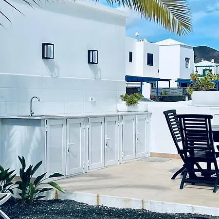 Lovely Casa Felicidad, Swimming Pool, Wifi X Private Garden Сasa de vacaciones
