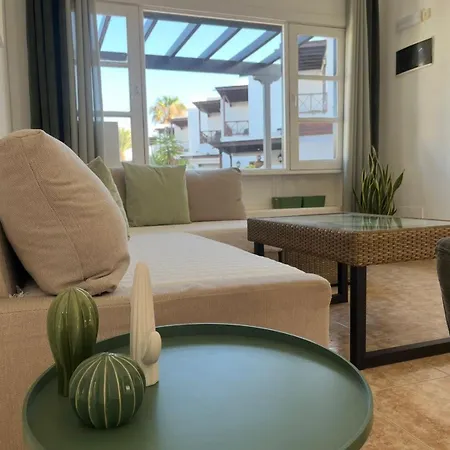 Vakantiehuis Lovely Casa Felicidad, Swimming Pool, Wifi X Private Garden