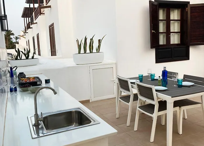 بيت للعطل Lovely Casa Felicidad, Swimming Pool, Wifi X Private Garden *