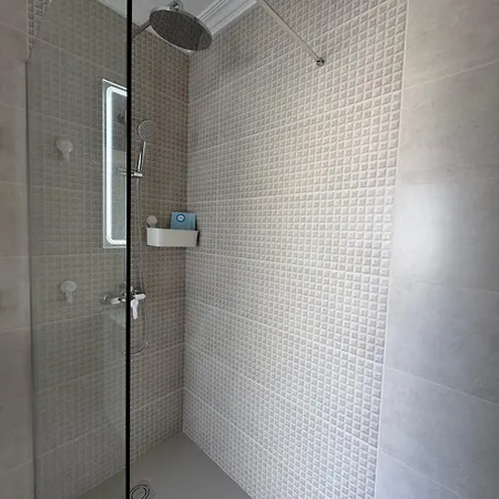 Lovely Casa Felicidad, Swimming Pool, Wifi X Private Garden Nyaraló Playa Blanca