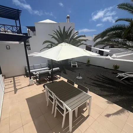 Lovely Casa Felicidad, Swimming Pool, Wifi X Private Garden * Playa Blanca (Lanzarote)